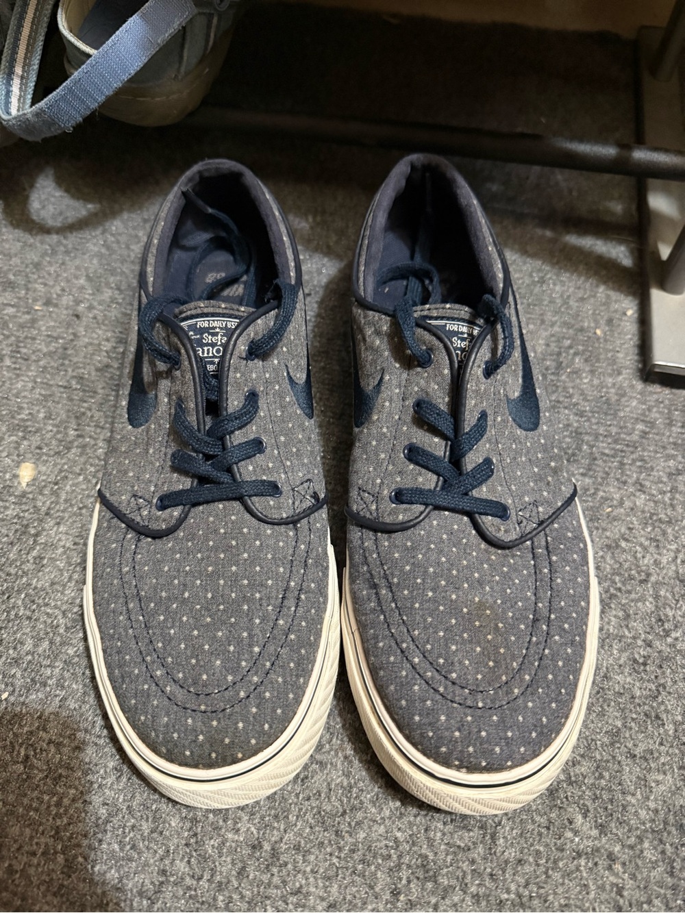 Men’s Nike SB Low Top Sneakers
